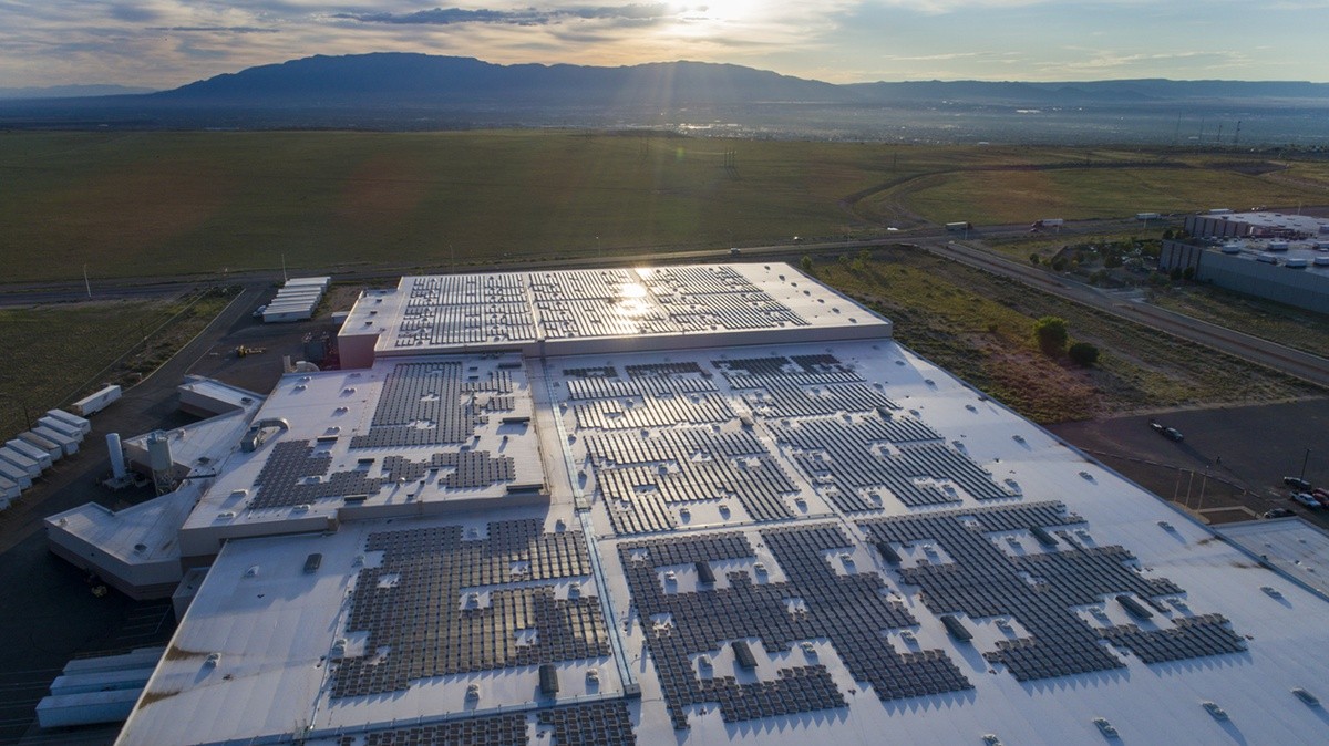 Aerial view of solar panels at the Tempur-Pedic Albuquerque, New Mexico manufacturing facility